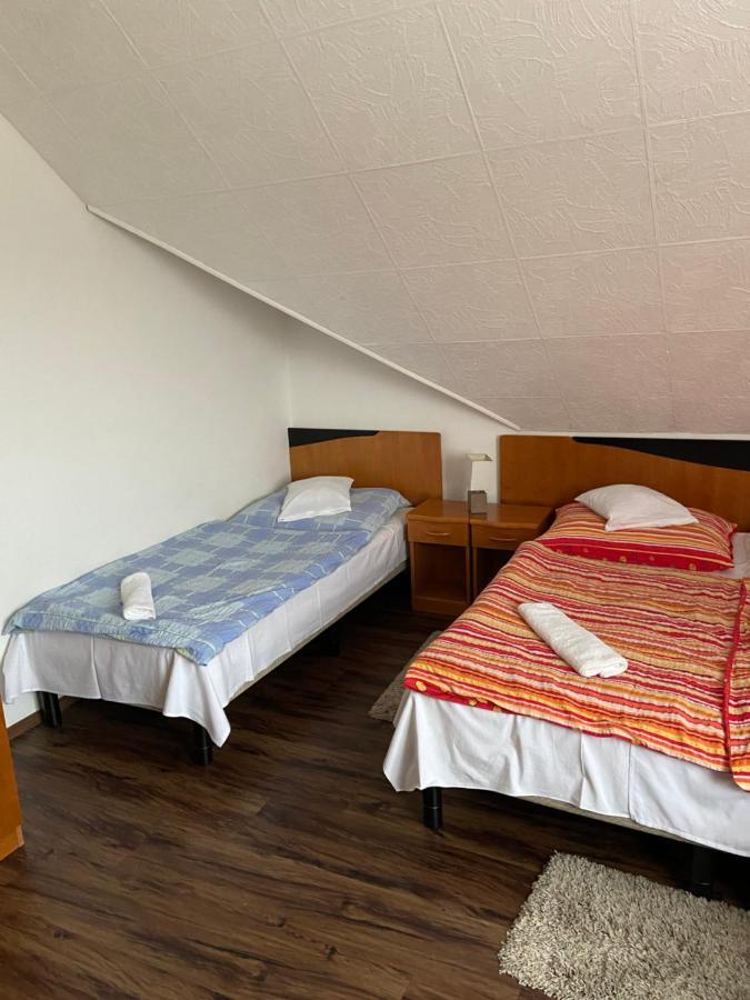 Teke Panzio Bed and Breakfast Körmend Exteriör bild